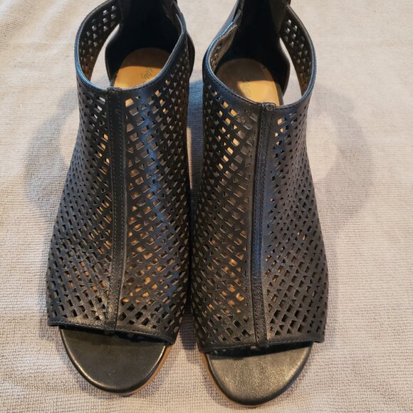 Sage + Simple Leather Sandals - Rylee - Picture 2 of 7